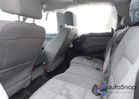 2018 Chevrolet Silverado 1500 Custom z USA, uszkodzony, nr VIN 3GCUKPEC5JG329586